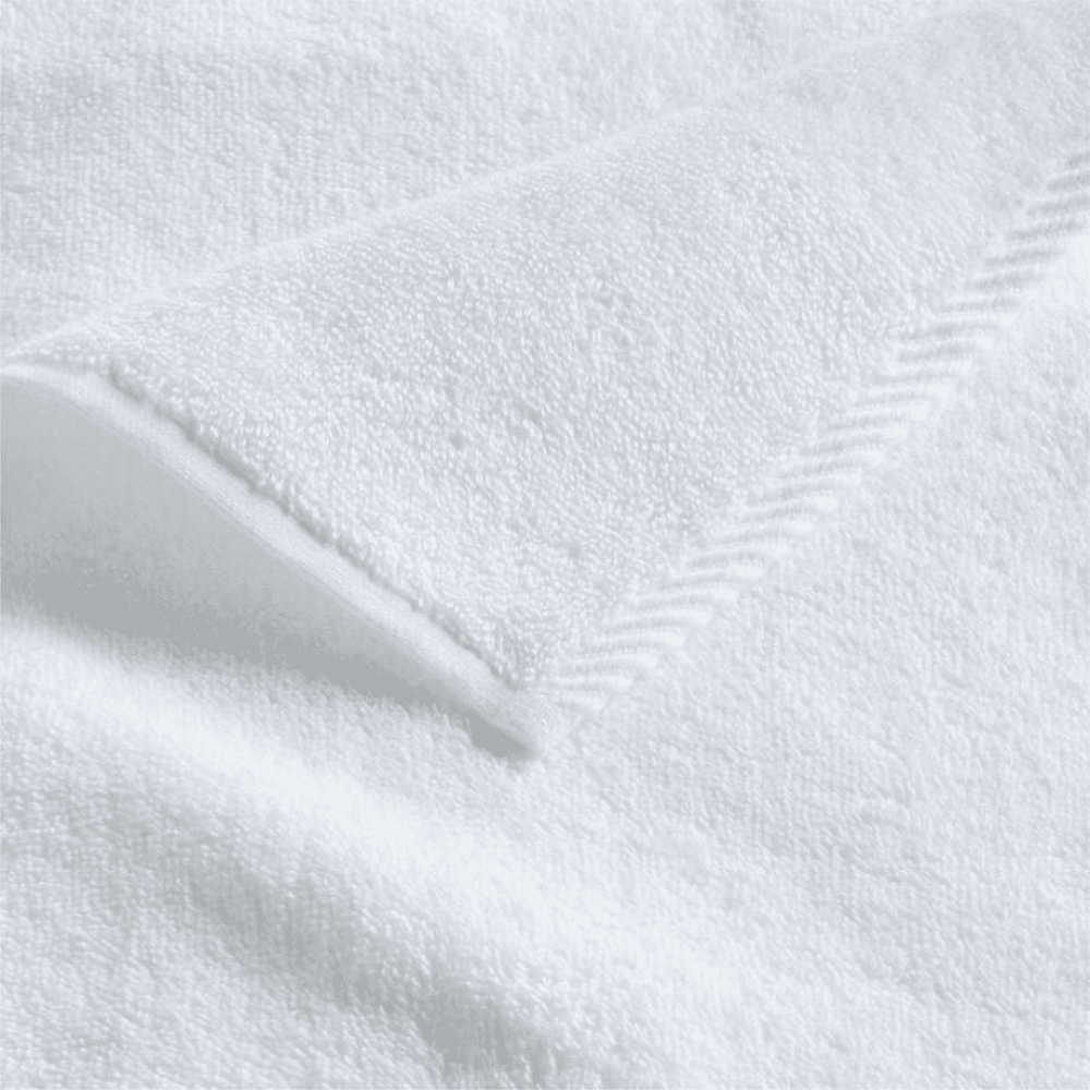 White bath towels checker design - Close-up