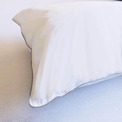 Luxury Hotel feather down Pillow for use